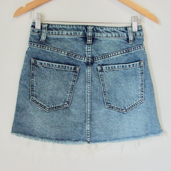 Free People We The Free Zip It Up Denim Jean Mini Skirt Raw Hem Festival Size 24 - Picture 9 of 14